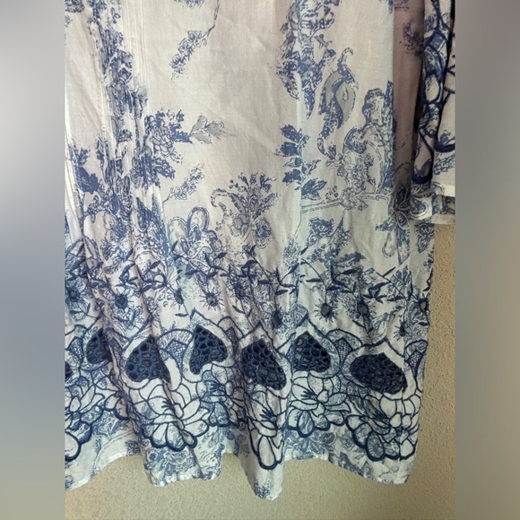Soft Surroundings Nimes Blue & White Toile Embroidered Floral Tunic XL - Picture 5 of 8